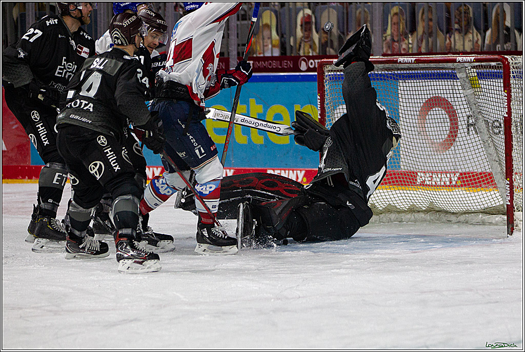 PENNY DEL;  Koelner Haie - Adler Mannheim; Koeln, 08.04.2021